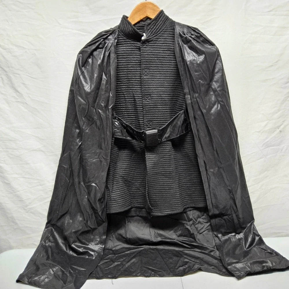 Disney Store Kylo Ren Costume Kids Size 5/6 Black Star Wars Sith Cape Set - Picture 1 of 13